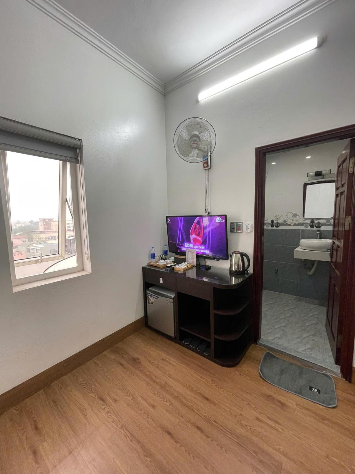 Hoang Gia Hotel Dong Anh 외부 사진